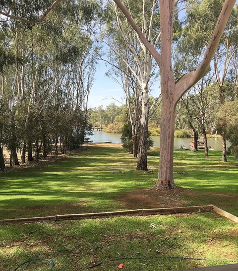 Water's Edge Bundalong - Nambucca Heads Accommodation 3