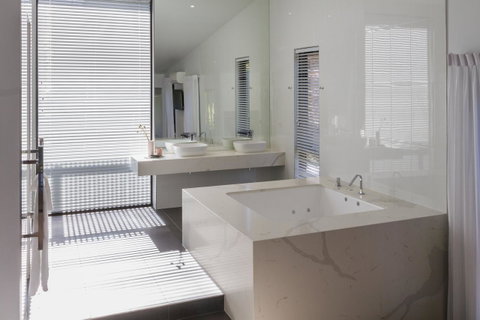 Hepburn Springs Escape - Nambucca Heads Accommodation 4