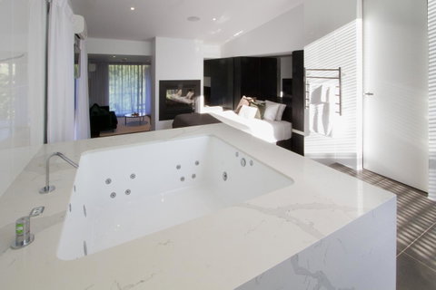 Hepburn Springs Escape - Nambucca Heads Accommodation 10