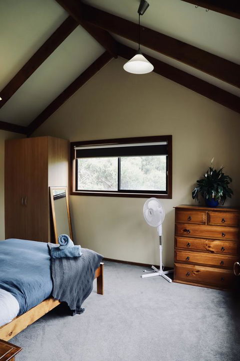 Red Ceder Cottage - Great Ocean Road - Port Campbell - Nambucca Heads Accommodation 4
