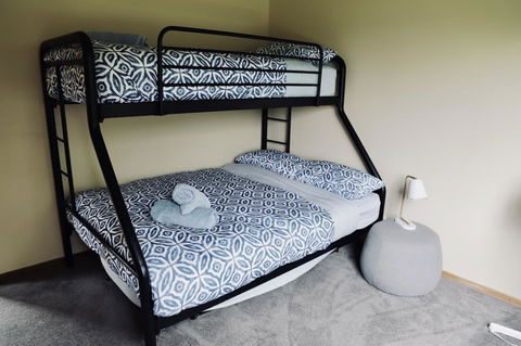 Red Ceder Cottage - Great Ocean Road - Port Campbell - Nambucca Heads Accommodation 6