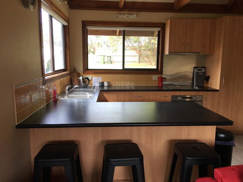 Red Ceder Cottage - Great Ocean Road - Port Campbell - Nambucca Heads Accommodation 13