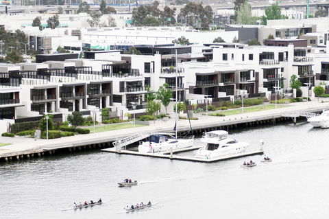 Auzzie Apartments Docklands, Melbourne - Nambucca Heads Accommodation 8