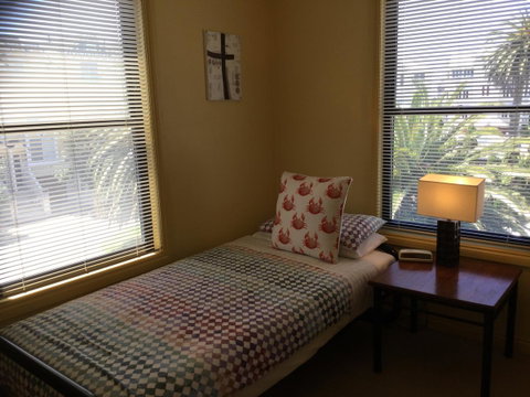 At The Beach Apartments - Nambucca Heads Accommodation 4