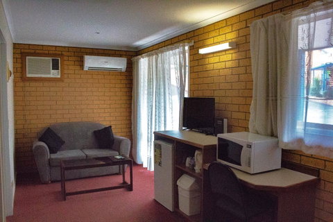 Blue Whale Motor Inn & Apartments - Nambucca Heads Accommodation 5