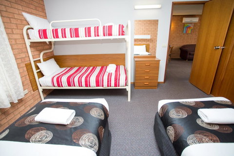 Blue Whale Motor Inn & Apartments - Nambucca Heads Accommodation 14