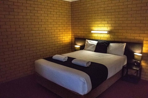 Blue Whale Motor Inn & Apartments - Nambucca Heads Accommodation 10