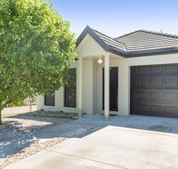 Black Lotus Townhouse - Nambucca Heads Accommodation