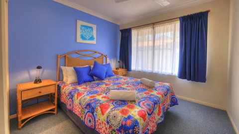 Dolphin Waters - Nambucca Heads Accommodation 12