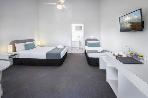 The Beach Motel Hervey Bay - Nambucca Heads Accommodation 12