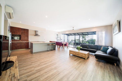 Whitsunday Reflections - Nambucca Heads Accommodation 10