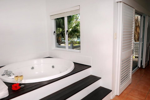 The Reef House Adults Retreat - Enjoy 28 Complimentary Inclusions - Nambucca Heads Accommodation 28