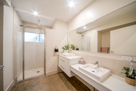 Whitsunday Luxury Homes - Nambucca Heads Accommodation 33