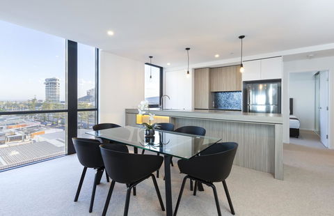 Qube Broadbeach - Nambucca Heads Accommodation 43