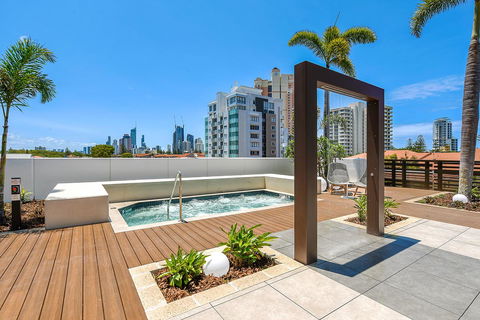Qube Broadbeach - Nambucca Heads Accommodation 27