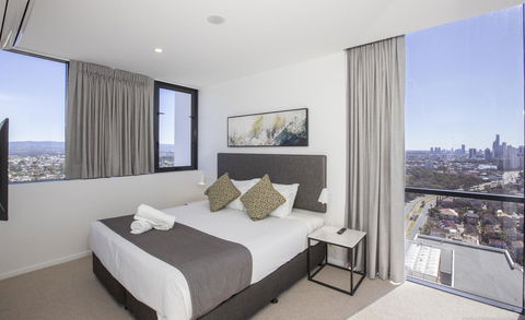 Qube Broadbeach - Nambucca Heads Accommodation 1