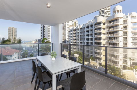 Qube Broadbeach - Nambucca Heads Accommodation 41