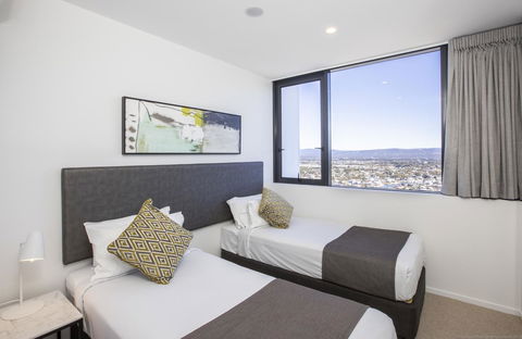 Qube Broadbeach - Nambucca Heads Accommodation 2