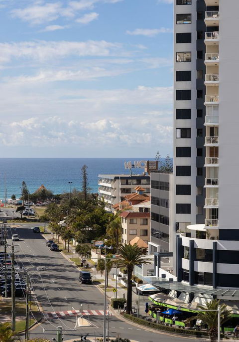 Qube Broadbeach - Nambucca Heads Accommodation 8