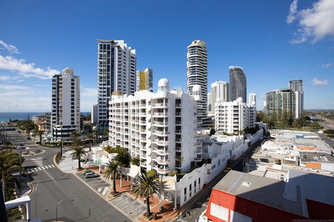 Qube Broadbeach - Nambucca Heads Accommodation 10