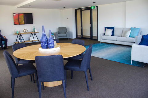 Synergy Broadbeach - Official - Nambucca Heads Accommodation 12