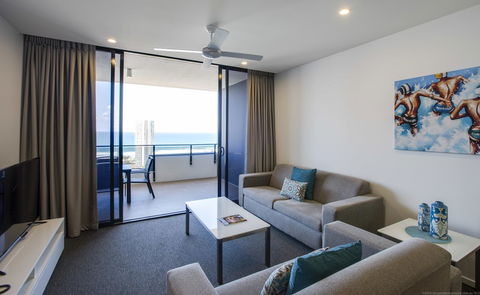 Synergy Broadbeach - Official - Nambucca Heads Accommodation 2