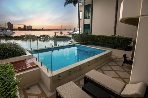 Imperial Hotel Gold Coast - Nambucca Heads Accommodation 2