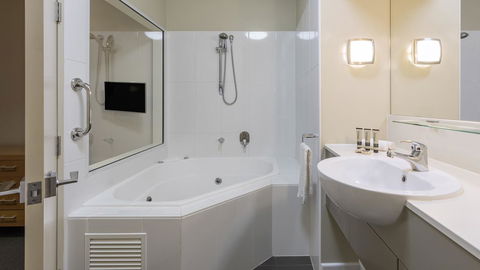 Oaks Hervey Bay Resort And Spa - Nambucca Heads Accommodation 32