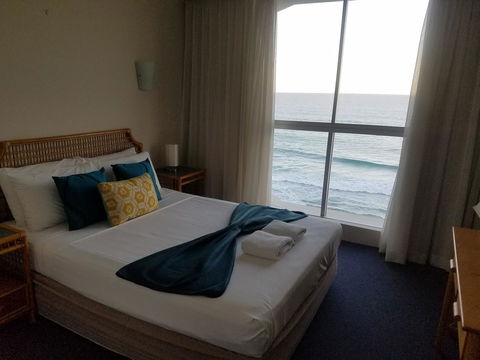 Golden Sands On The Beach - Absolute Beachfront Apartments - Nambucca Heads Accommodation 26