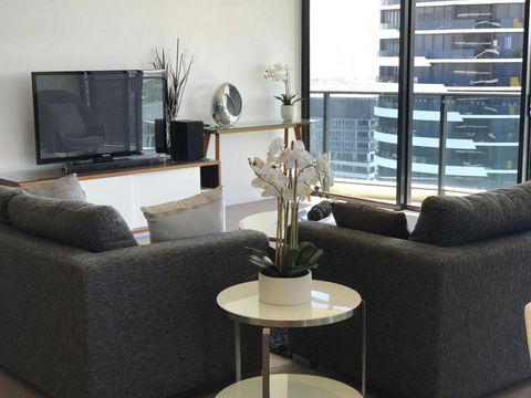 Luxury 3 Bedroom In Heart Of Broadbeach - Nambucca Heads Accommodation 18