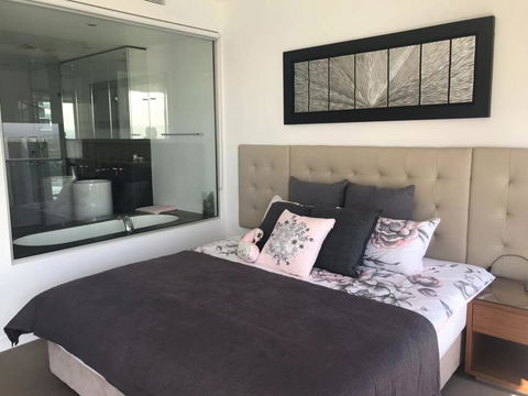 Luxury 3 Bedroom In Heart Of Broadbeach - Nambucca Heads Accommodation 16