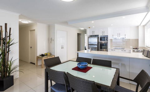 South Pacific Plaza - Official - Nambucca Heads Accommodation 2