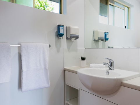 Anchor Motel Noosa - Nambucca Heads Accommodation 6