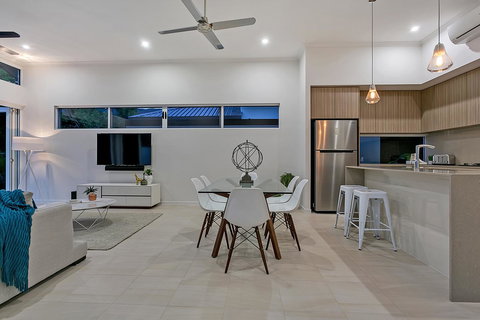 Oceans Edge Holiday Home - Nambucca Heads Accommodation 5