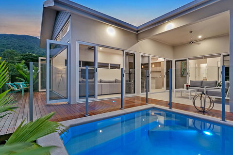 Oceans Edge Holiday Home - Nambucca Heads Accommodation 0