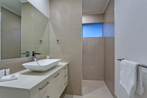 Oceans Edge Holiday Home - Nambucca Heads Accommodation 14