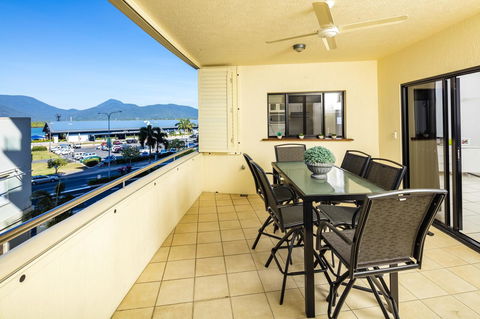 Jack And Newell Holiday Apartments - Nambucca Heads Accommodation 20