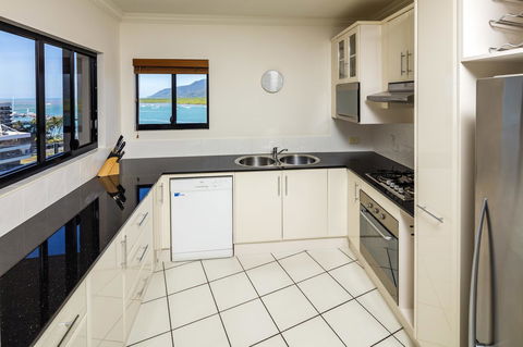 Jack And Newell Holiday Apartments - Nambucca Heads Accommodation 34