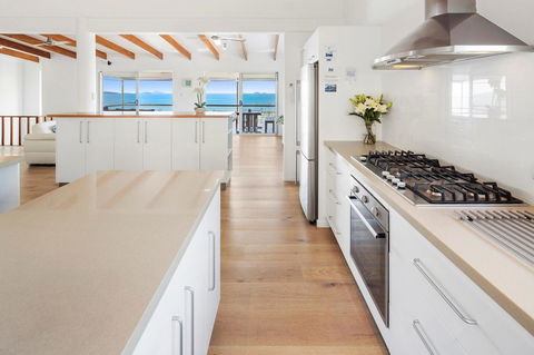 Nautilus On The Hill - Airlie Beach - Nambucca Heads Accommodation 28