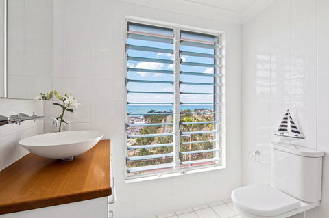 Nautilus On The Hill - Airlie Beach - Nambucca Heads Accommodation 26