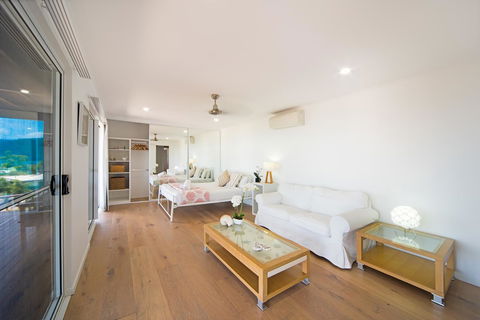 Nautilus On The Hill - Airlie Beach - Nambucca Heads Accommodation 7