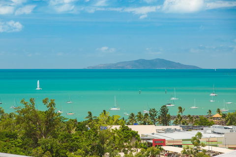 Azure Sea Whitsunday Resort - Nambucca Heads Accommodation 39