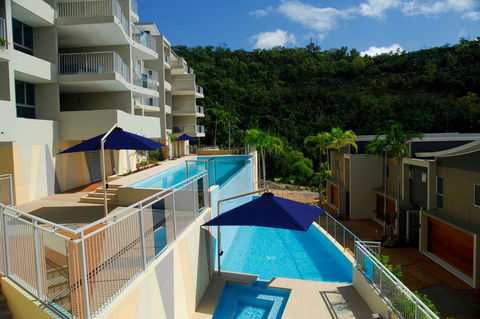 Azure Sea Whitsunday Resort - Nambucca Heads Accommodation 0