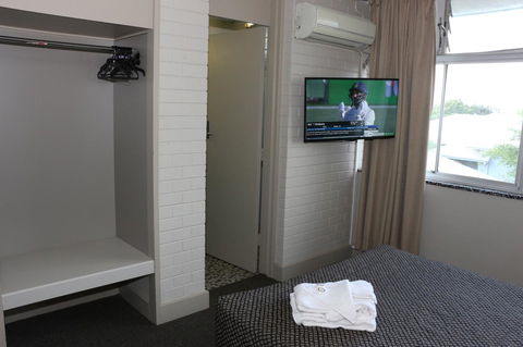Brighton Hotel - Nambucca Heads Accommodation 9