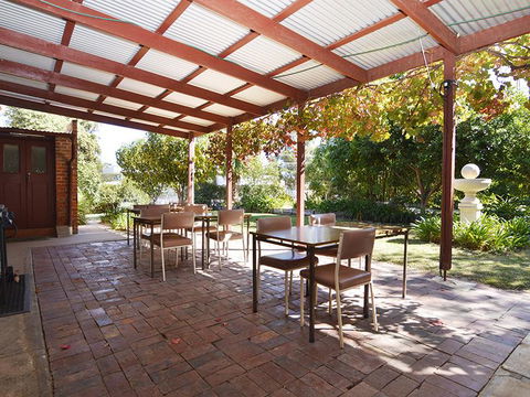 Wentworth Central Motor Inn - Nambucca Heads Accommodation 1