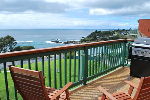 Whalevue - Unit 2 - Nambucca Heads Accommodation 1