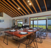 Willowview - coastal retreat stunning views - Nambucca Heads Accommodation