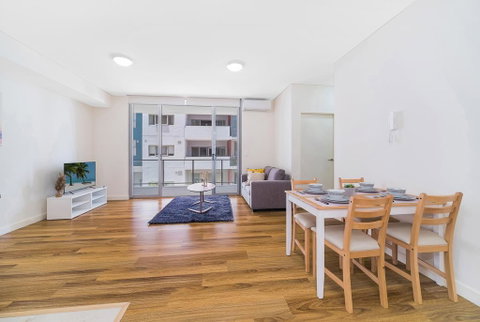 Wolli Creek Airport Serviced 2 Bedroom Apartment - Nambucca Heads Accommodation 2