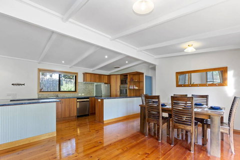 YARRABEE - The Perfect Getaway! - Nambucca Heads Accommodation 1