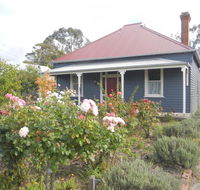 Yarram Cottage Art and Accommodation - Nambucca Heads Accommodation
